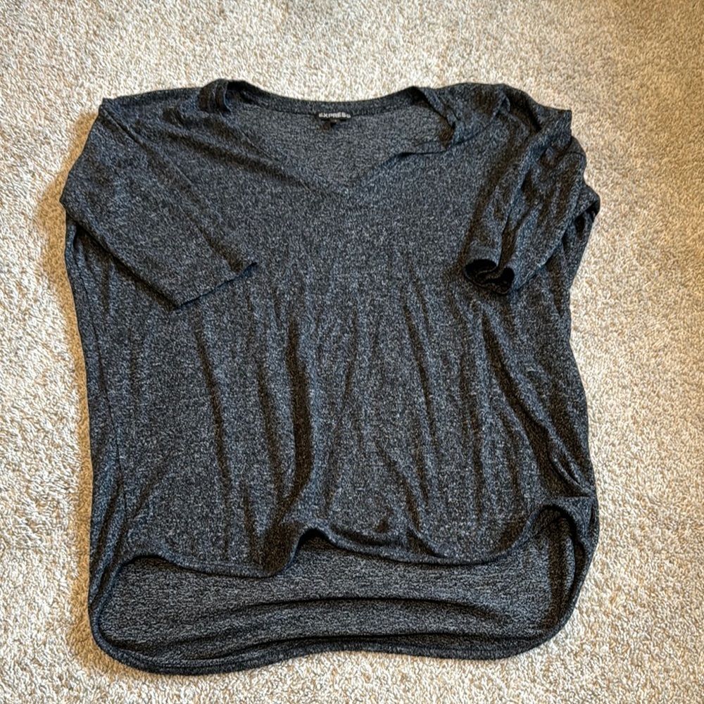 Women's Express Hi-Low London Quarter Sleeve Tee: L